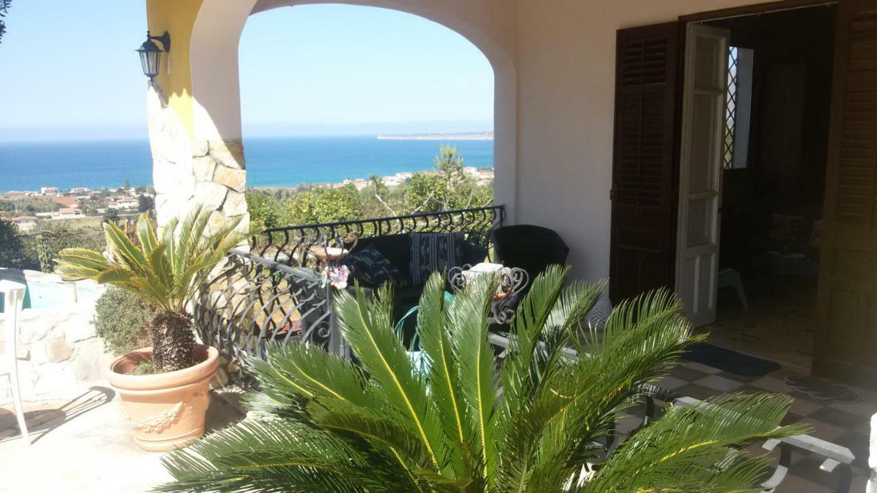 Villa Belvedere Michelle Trappeto  Exterior photo